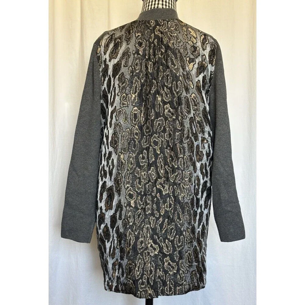 CHICO'S size 1 US M Gray Longline Jacket Cardigan Lightweight Animal Print Back